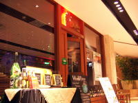 1店舗で2度美味しい。本館と別館の行き来で大忙しのスタッフ！？