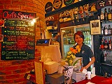 This is the second store of a long-established soccer pub that is familiar to soccer fans.