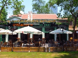 中国における記念すべきアイリッシュ・パブ第1号店！