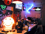 Sports bar in Sugita. It's time to fight.