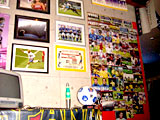 The upper floor of the Lawson Namba-naka 2-chome store is a field that welcomes soccer beginners!!