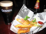 in a light-hearted, light-hearted, unpretentious manner. This English pub is the first in Nagoya!
