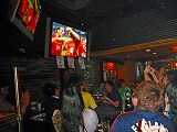 If you want to watch a game with a popular card, make a reservation in advance and go out!