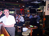 When you open the door, you will be fascinated by the interior of the authentic British pub.