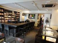 SPORTS & CARD GAME BAR MINT SHIBUYA