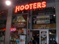 HOOTERS of Hollywood