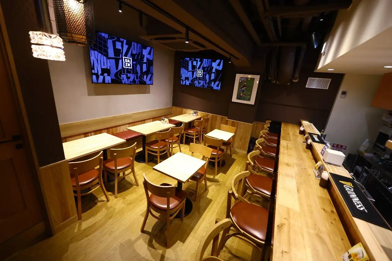 食事とスポーツ観戦　 ブラセリエ (BRASSERIE)